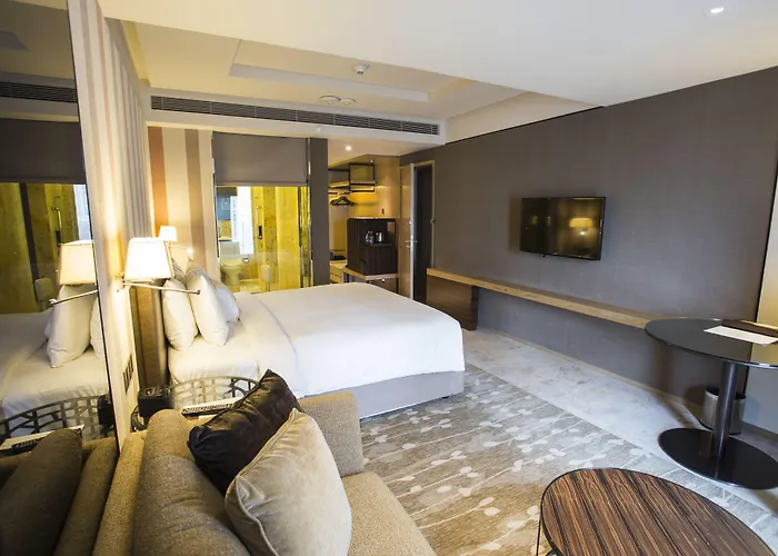 Отель Doubletree By Hilton Sukhumvit
