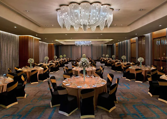 Doubletree By Hilton Sukhumvit Бангкок