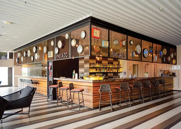 Отель Doubletree By Hilton Sukhumvit Бангкок