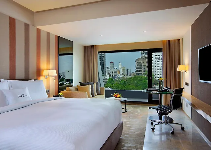 Doubletree By Hilton Sukhumvit Отель